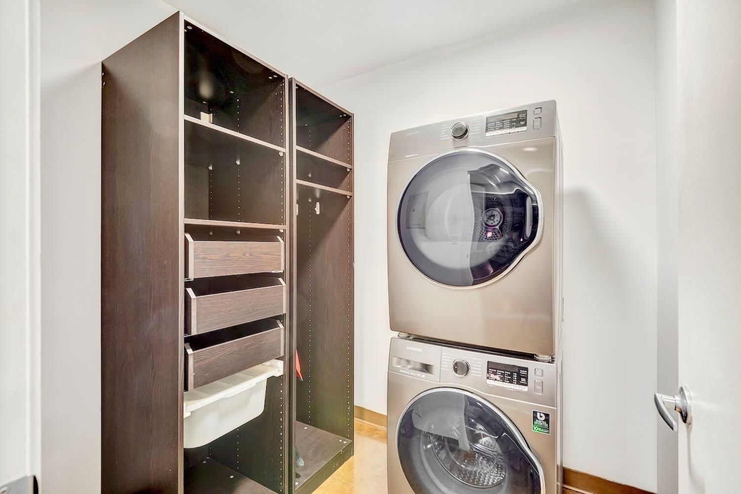 Modern 2Br Condo - King Bed - Downtown City Views Calgary Zewnętrze zdjęcie